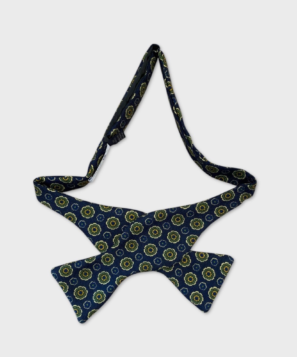 Petronius 1926 Davos floating bow ties in wool,...