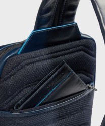Piquadro Blue Square single shoulder bag with backpack portability, blue