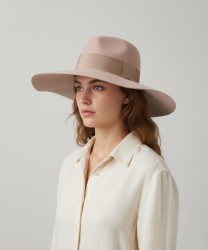 Catarzi Noto cappello con grande tesa in feltro velour, beige