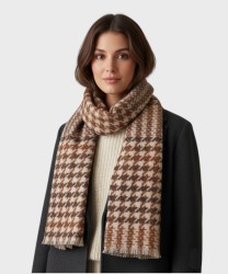 Andrea's 1947 Jules scarf, rust