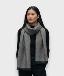 Galise wool blend scarf with checked pattern, black