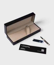 Sheaffer 300 fountain pen, M nib, glossy black
