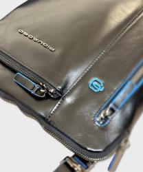 Piquadro Blue Square shoulder bag with dual function