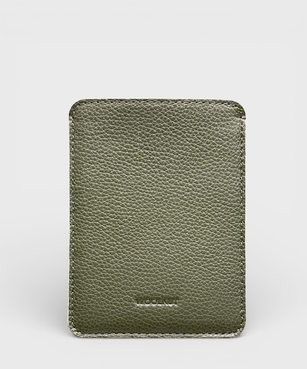 Woolnut custodia porta passaporto in pelle...
