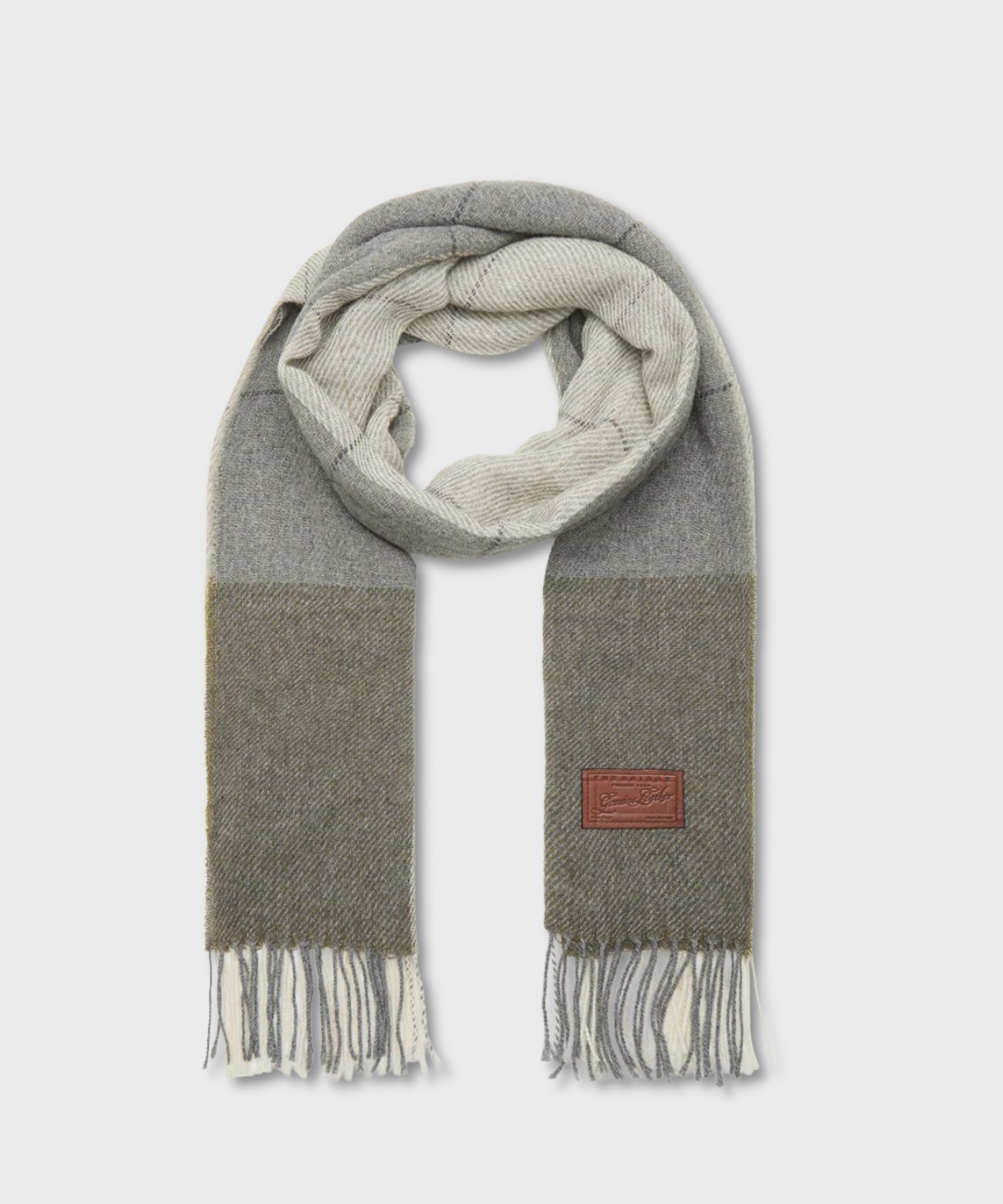 The Bridge wool blend scarf with fern green fringes