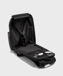 Piquadro Victor zaino da bici porta PC 15,6 pollici con ricarica wireless in pelle nero
