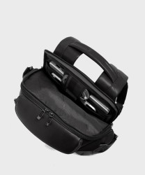 Piquadro Victor zaino da viaggio in pelle porta PC 14 pollici con ricarica wireless nero